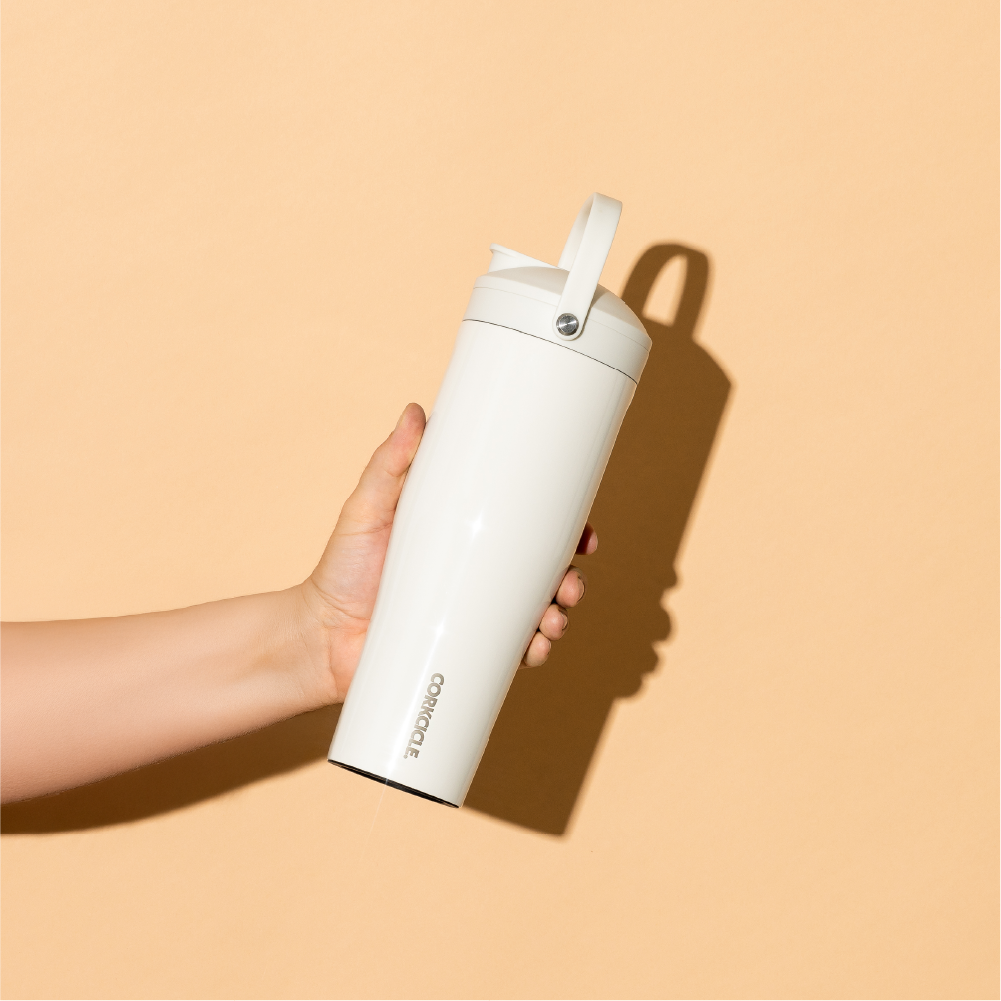 protein-shaker-w9 4456e7370209--Artboard-1-copy-5.png