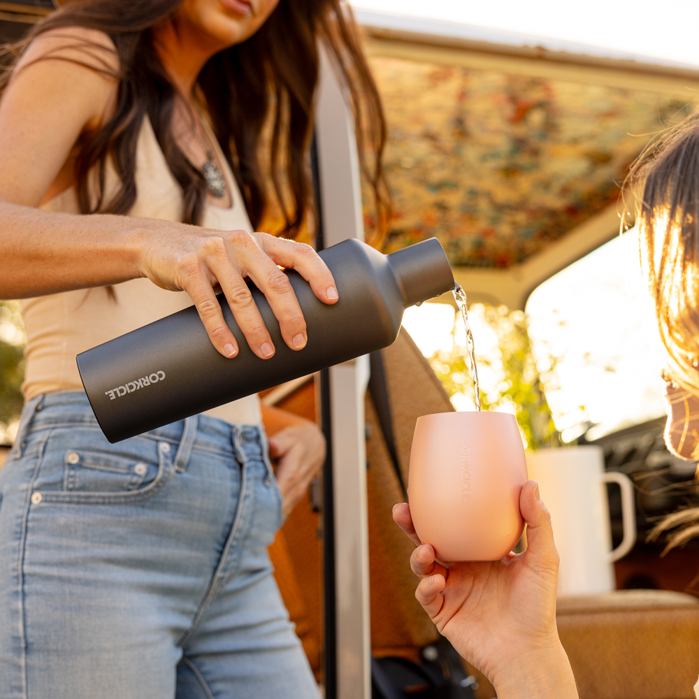 vinnebago-r0 e9a21e7fb71f--Vinnebago-lifestyle.png